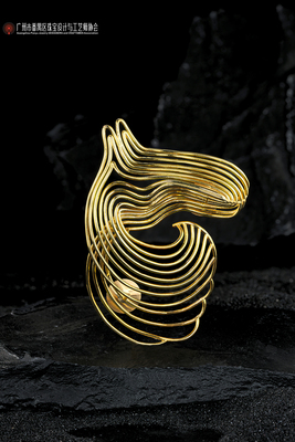 设计师：陆启文