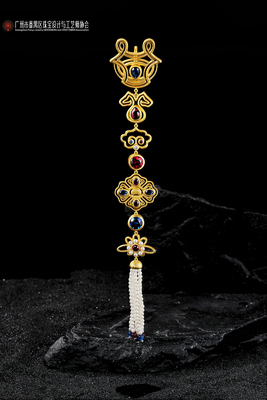 设计师：李翔宇