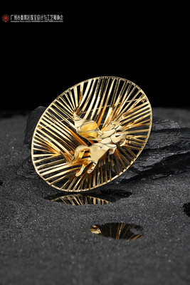 设计师：赖玉春