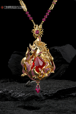 设计师：罗依梅