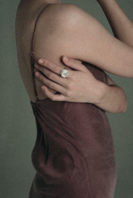 设计师：黄佩珩